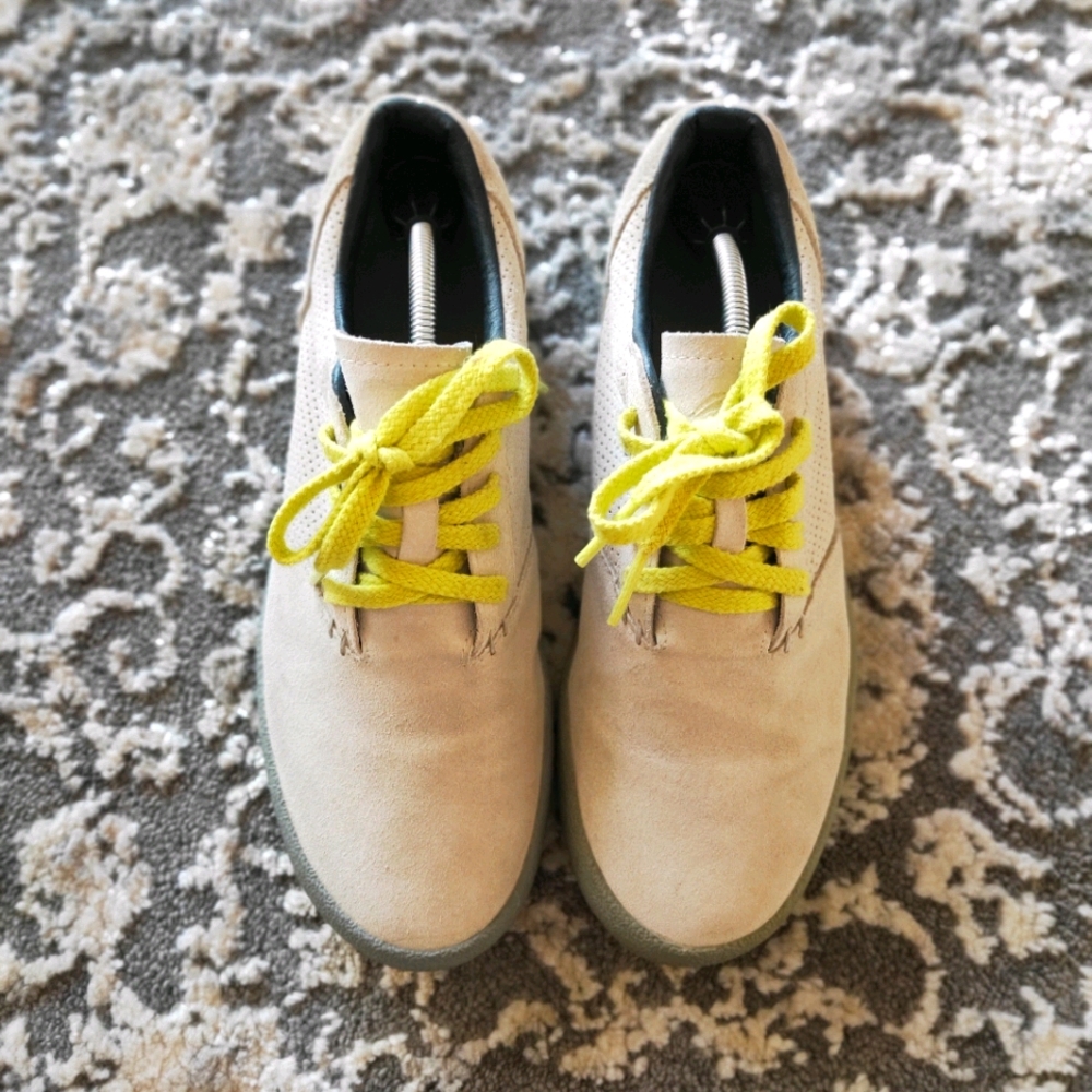 soccer shoes